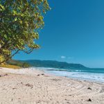 Conheça a Praia de Santa Teresa na Costa Rica, point de Yoga e Surfe no país