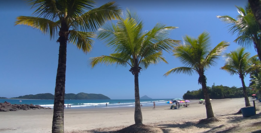 Conheça os encantos da Praia Preta em São Sebastião