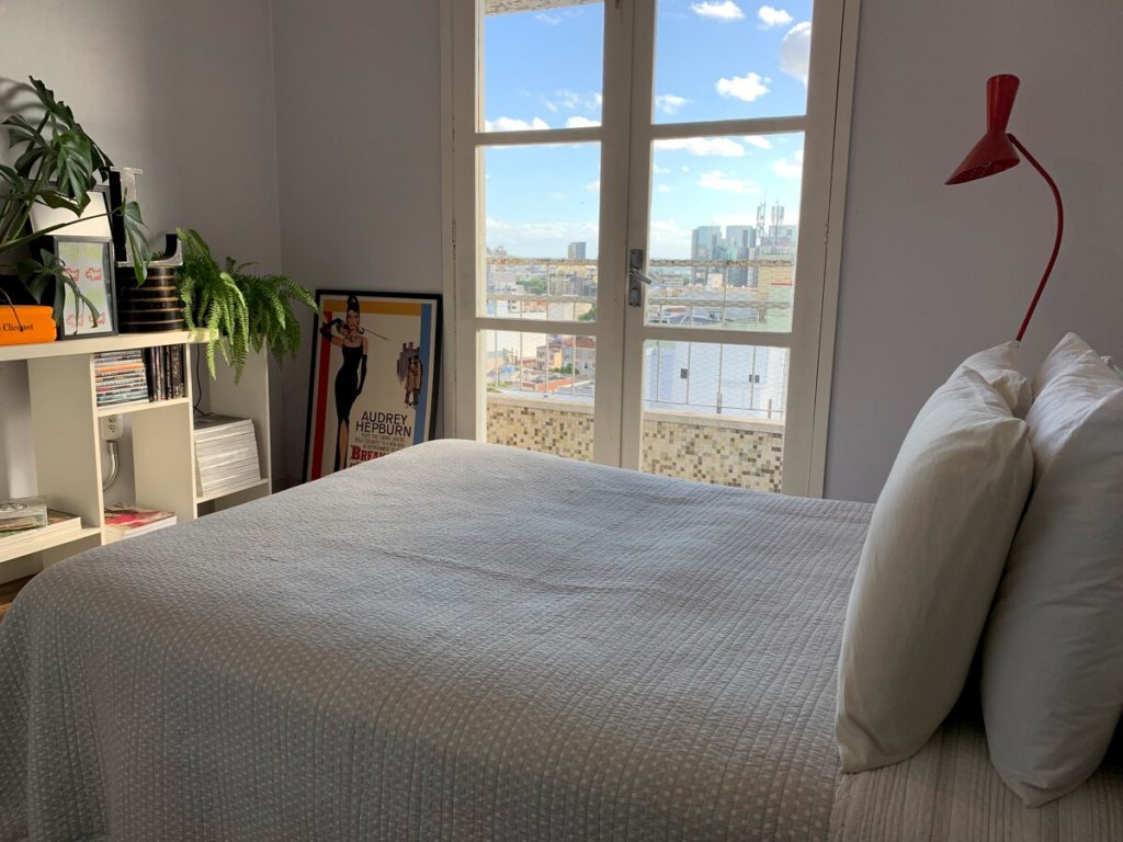 suite do Amplo Apartamento com Vista Privilegiada em porto alegre