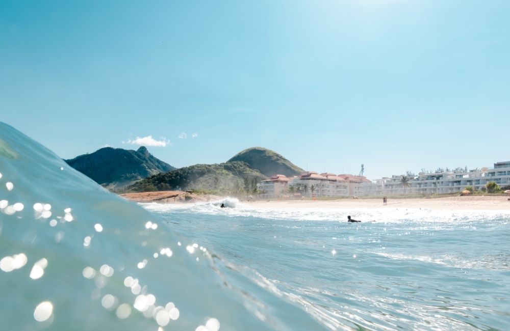 Melhores praias para surfar no brasil