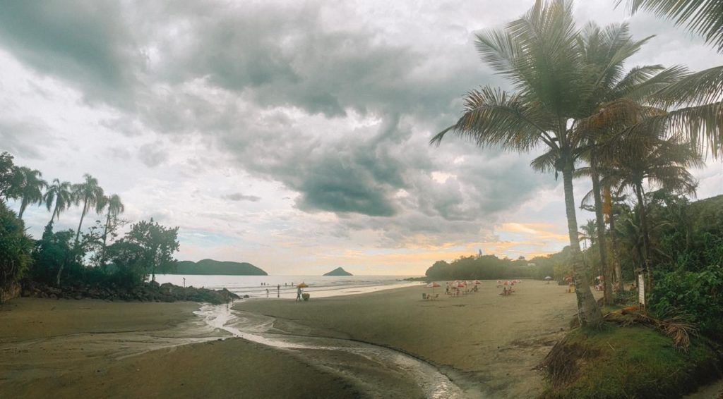 Conheça os Encantos da Praia Preta em São Sebastião