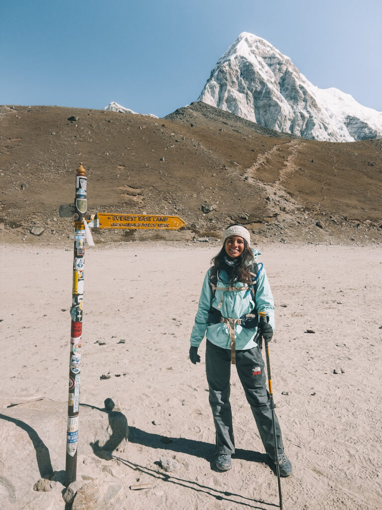 Saindo de Gorakshep rumo ao acampamento base do Everest