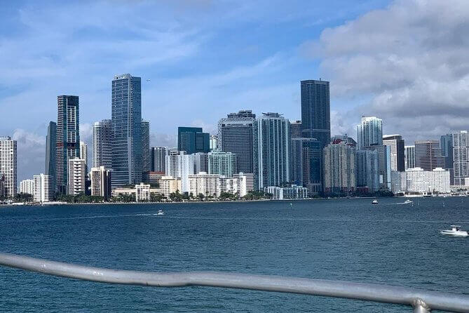 Meio dia pela cidade de Miami de ônibus com cruzeiro turístico | Viva o Mundo