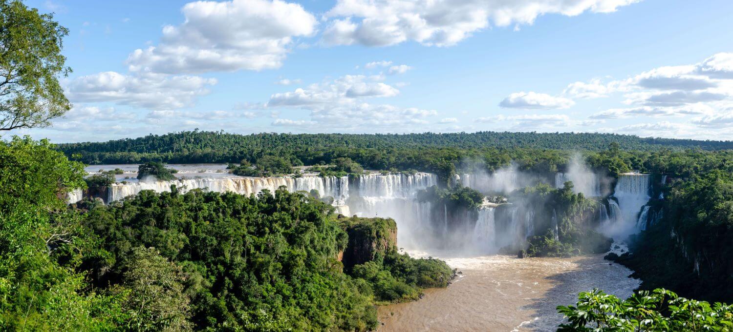 Os 8 passeios imperdíveis e seus encantos em Foz do Iguaçu