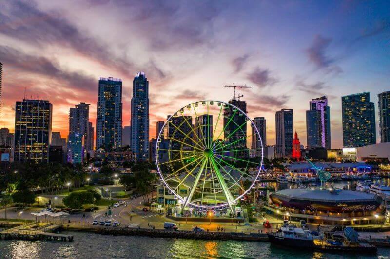 Miami: Bilhete de data flexível Skyviews Miami Observation Wheel | Viva o Mundo
