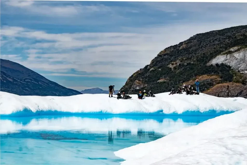 Trilha pelo glaciar Perito Moreno + Passeio de barco | Viva o Mundo