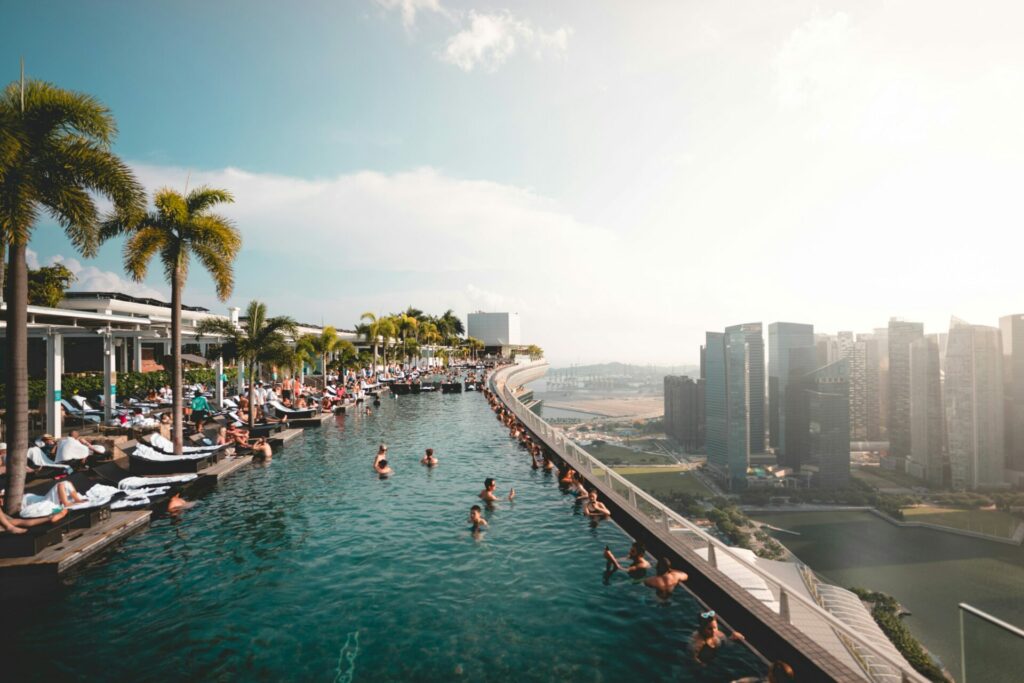 Piscina mais famosa do mundo em Singapura, no Marina Bay Sands | Viva o Mundo