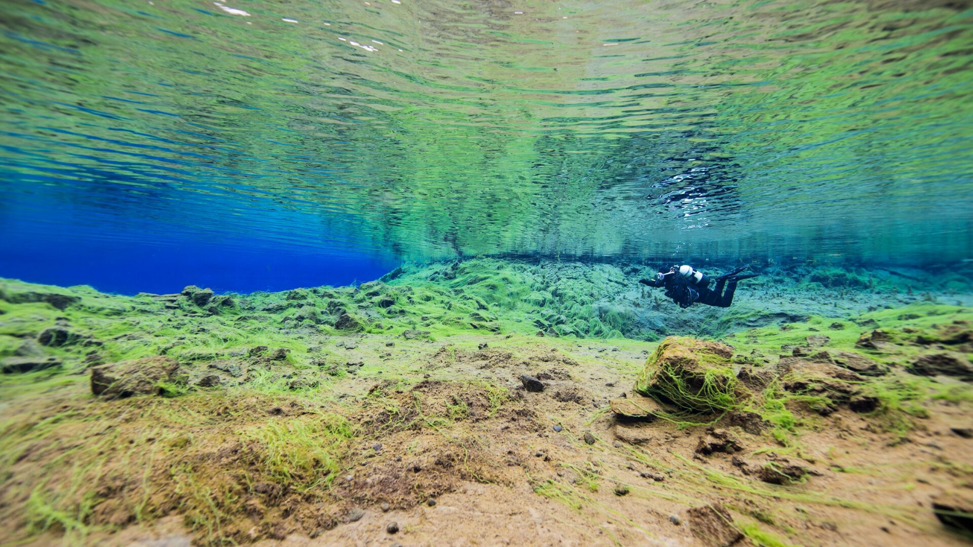 Snorkel na fissura de Silfra | Viva o Mundo