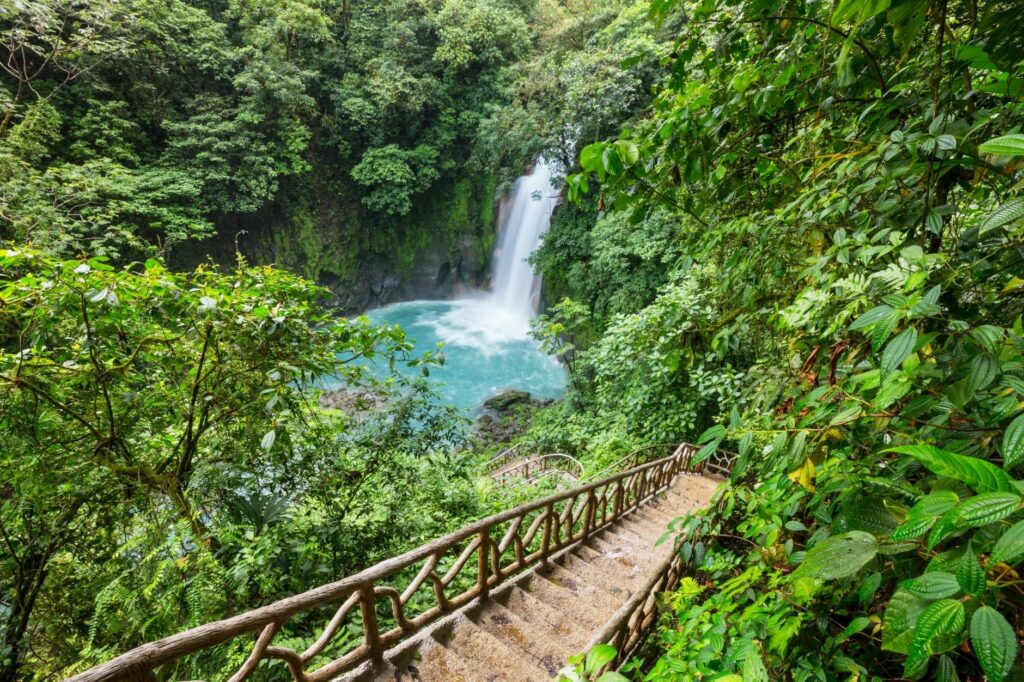 Costa Rica - Viva o Mundo. Guias, roteiros, o que fazer, dicas completas para sua viagem. Natureza, ecoturismo, esportes de aventura, atividade ao ar livre e bem-estar.