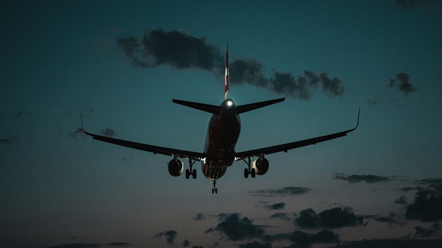 Aerofobia: O que é e como superar o medo de voar