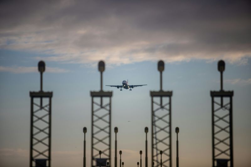 Medo de voar de avião: como controlar a aerofobia com técnicas que funcionam