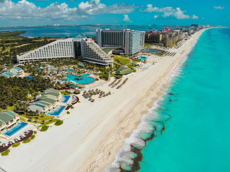 Combinar Cancún com o litoral de Quintana Roo.