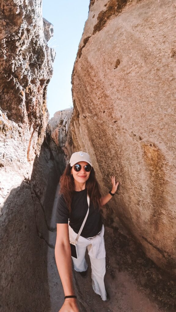 Sou a Vivi Falanghe, jornalista de viagens e fundadora do Viva o Mundo. Já visitei mais de 50 países e o Peru foi um dos destinos que mais me surpreendeu em riqueza histórica, paisagem e cultura. E a escolha da agência fez toda a diferença nessa experiência.